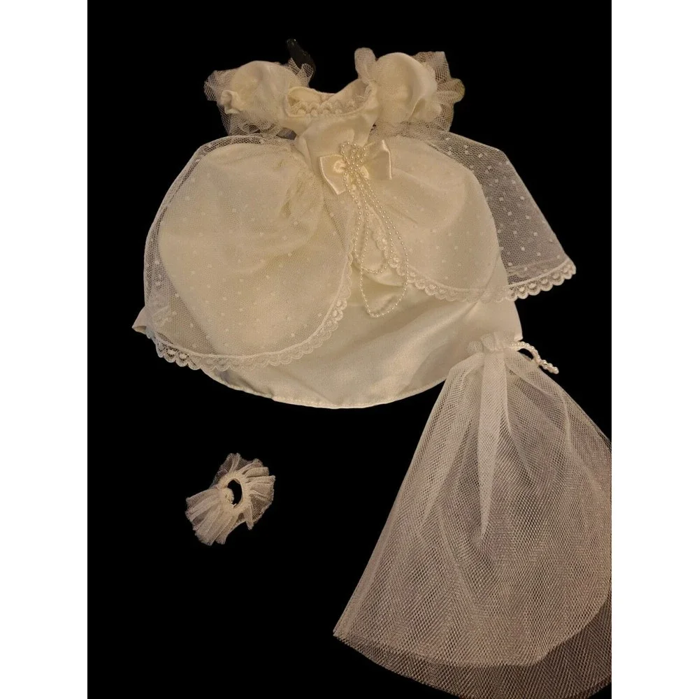 Vintage‎ Barbie Doll CLONE Wedding Gown,Veil, Gater Belt ,Lace Trim, Faux Pearls